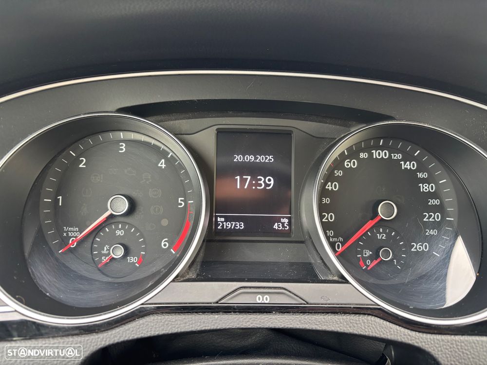 VW Passat Variant 1.6 TDI Confortline - 6