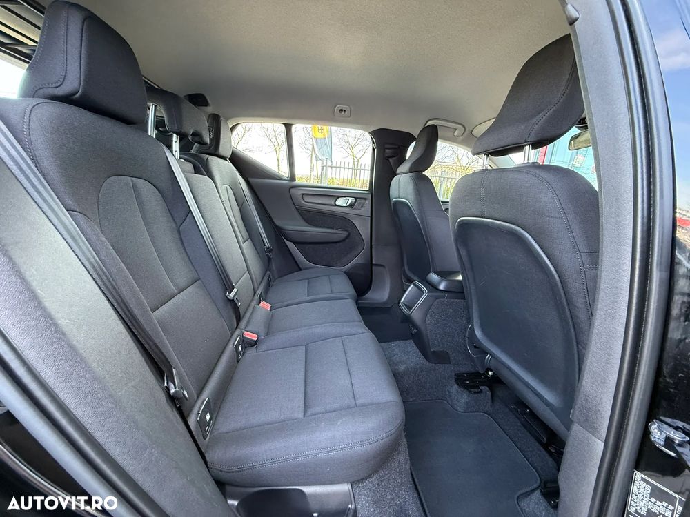 Volvo XC 40 D3 Momentum - 9