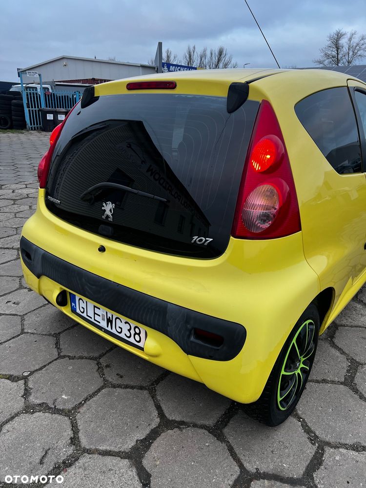 Peugeot 107 1.0 Happy - 9