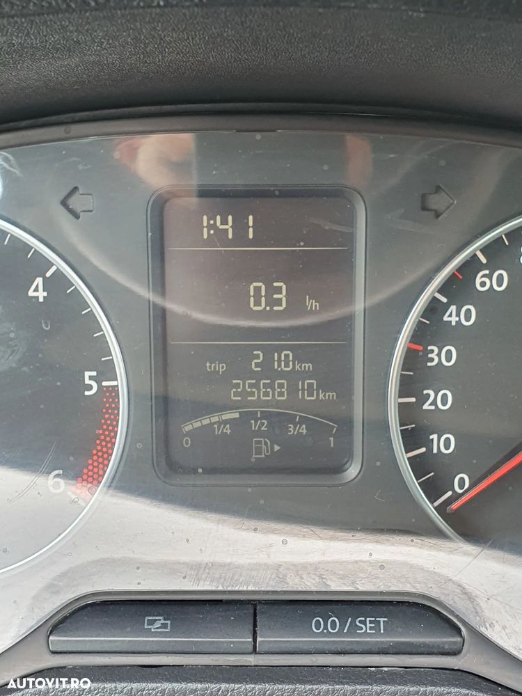 Volkswagen Polo - 7