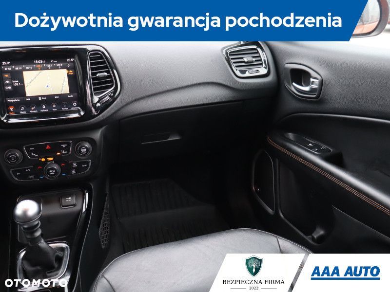 Jeep Compass - 10