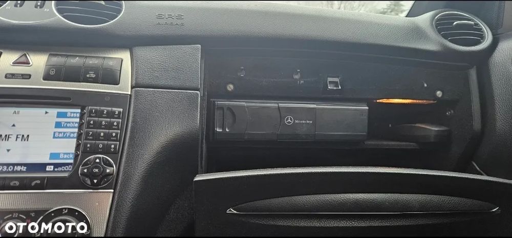 Mercedes-Benz CLK 320 CDI 7G-TRONIC Avantgarde - 25