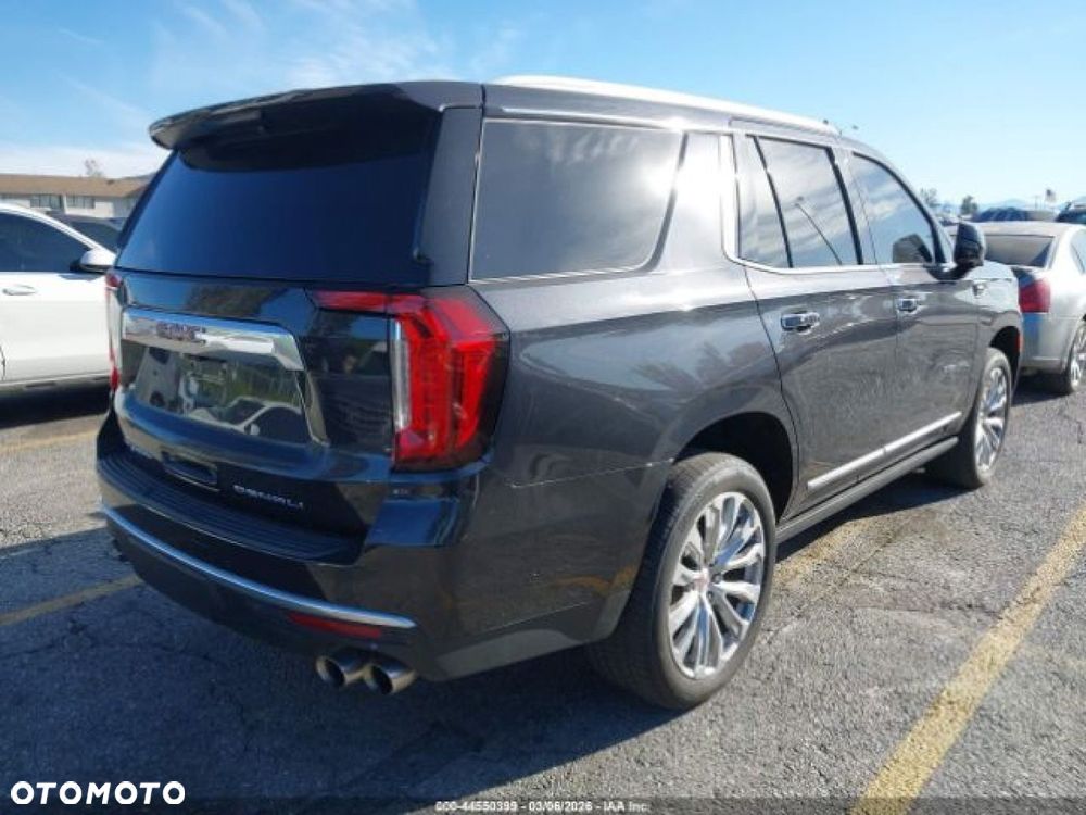 GMC Yukon - 4