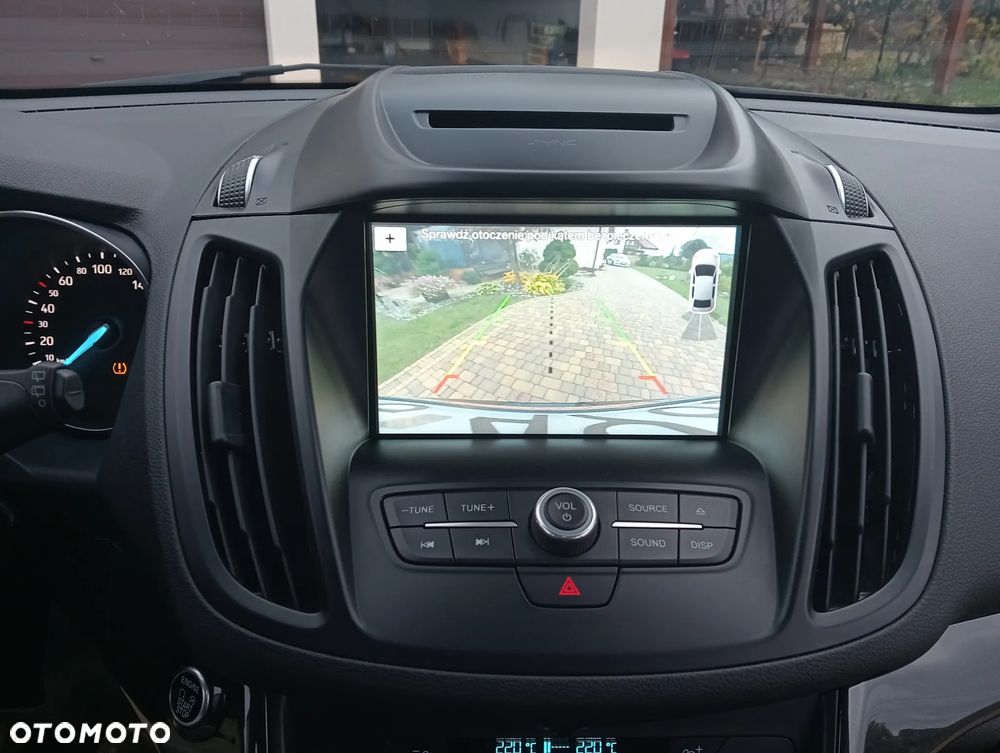Ford Kuga - 21
