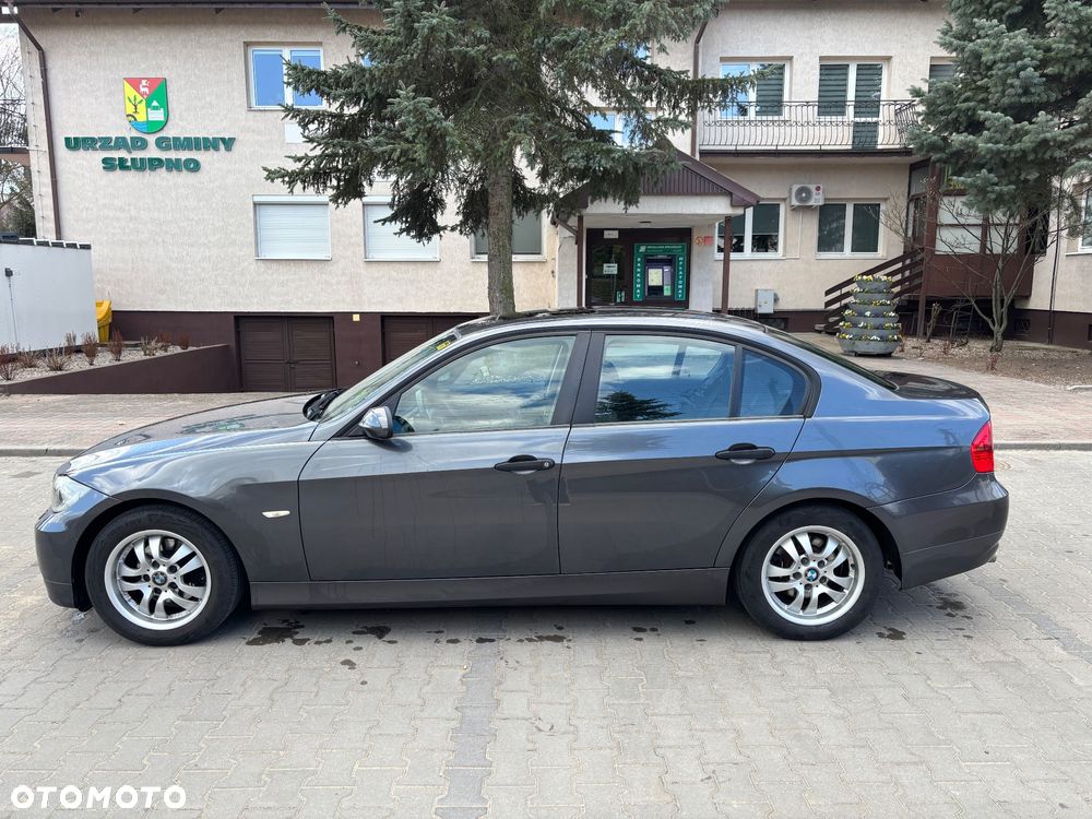 BMW Seria 3 320i - 7