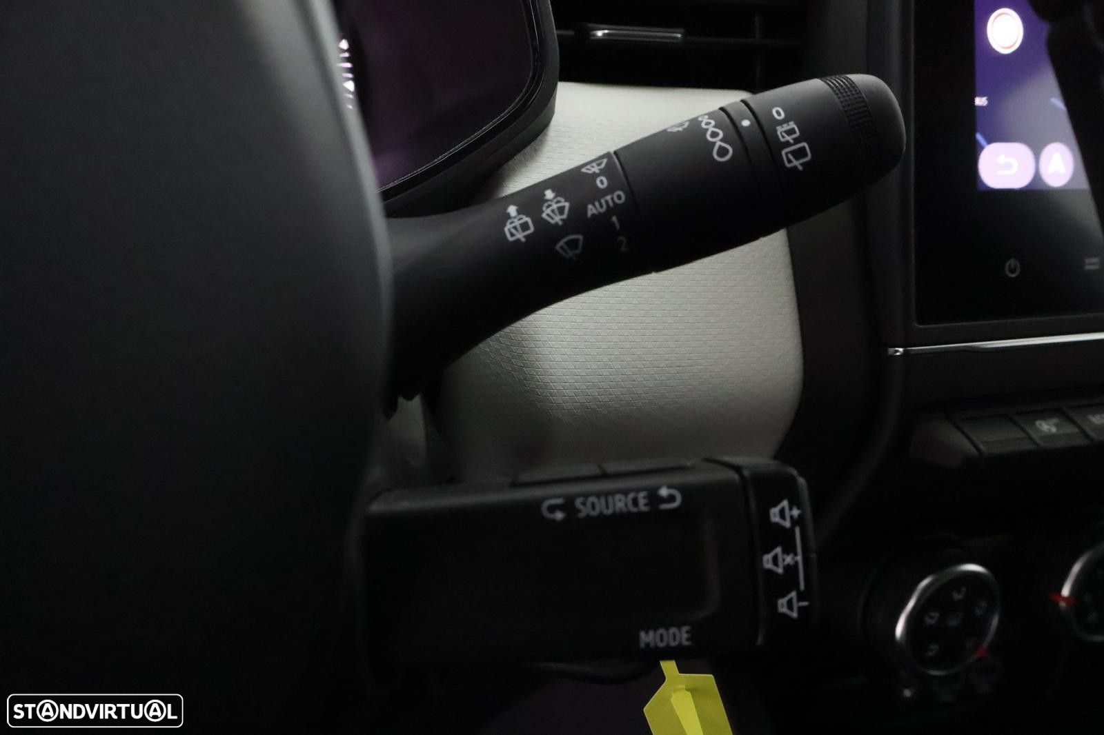 Renault Clio 1.0 TCe Limited CVT - 19