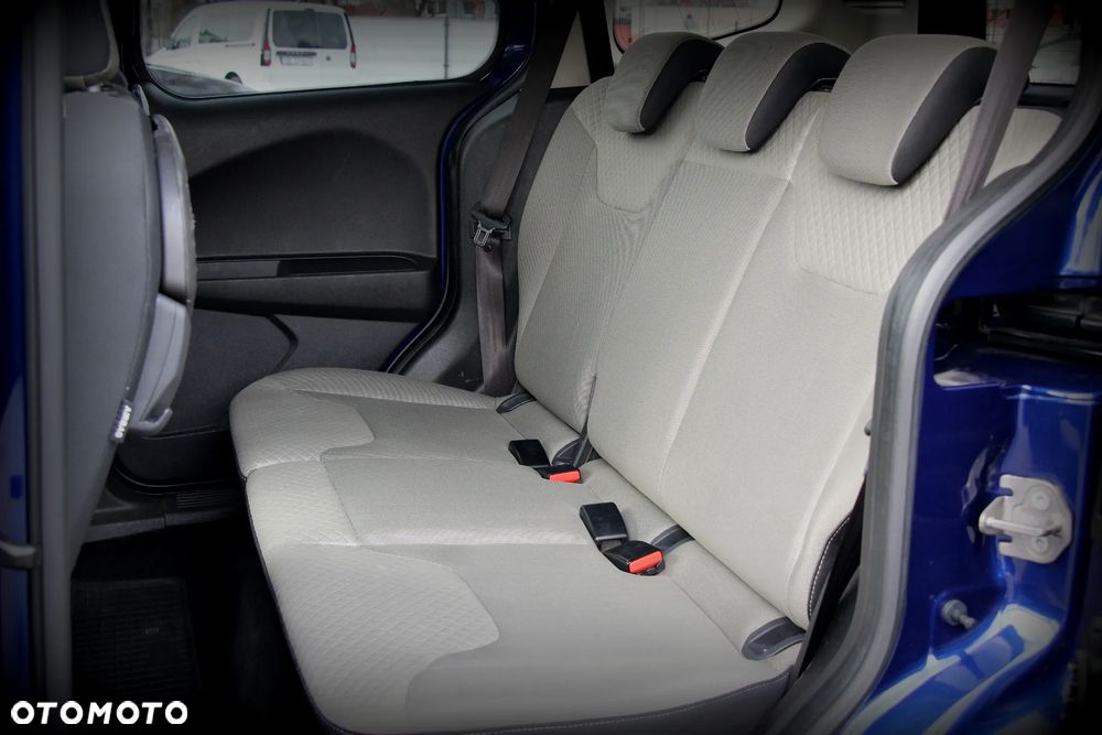 Ford Tourneo Courier 1.5 TDCi Titanium - 13