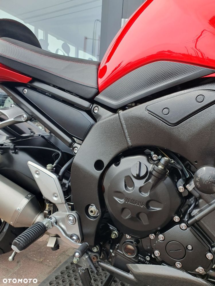 Yamaha FZ - 37