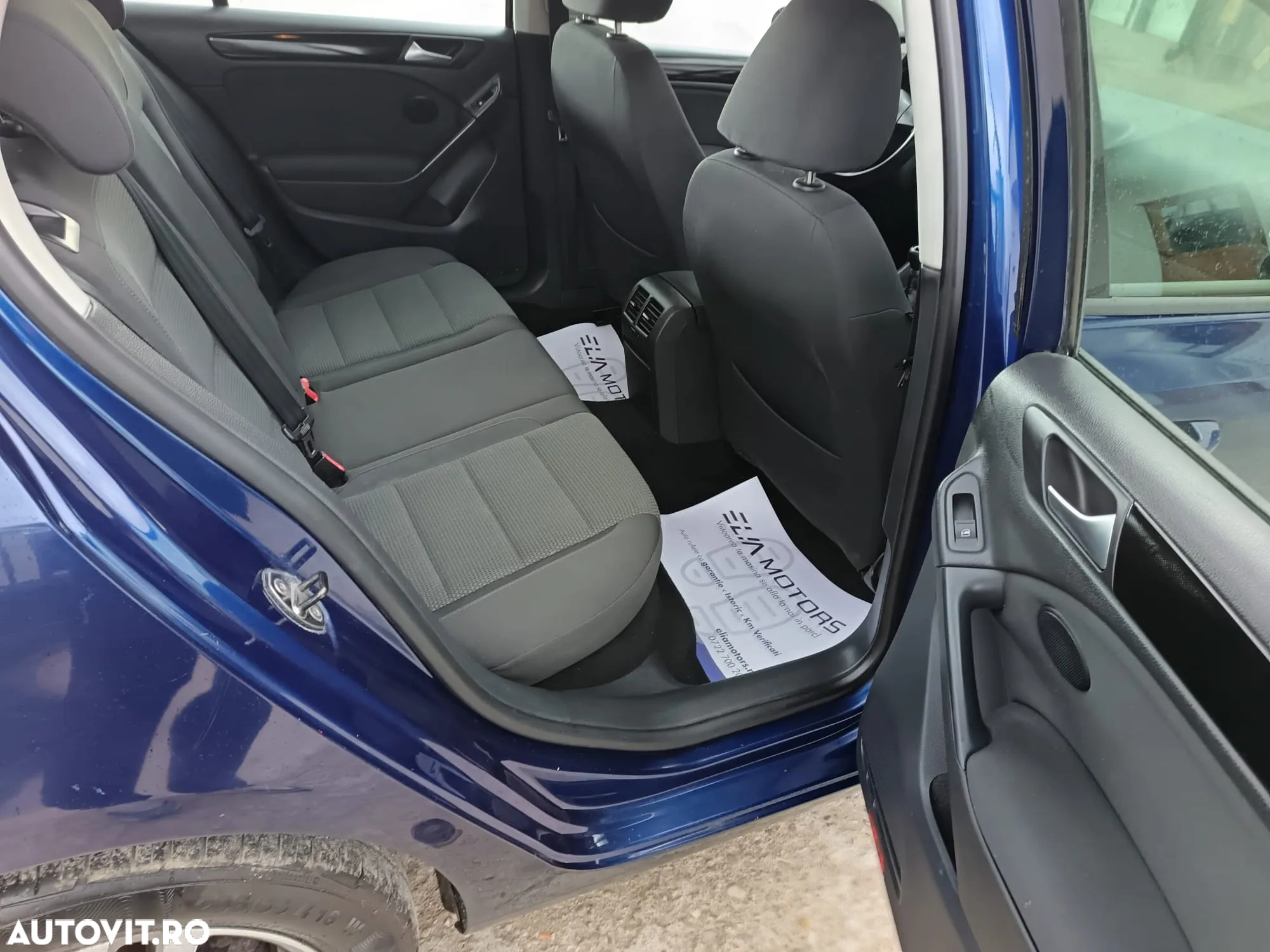 Volkswagen Golf 1.6 TDI DPF Comfortline - 14
