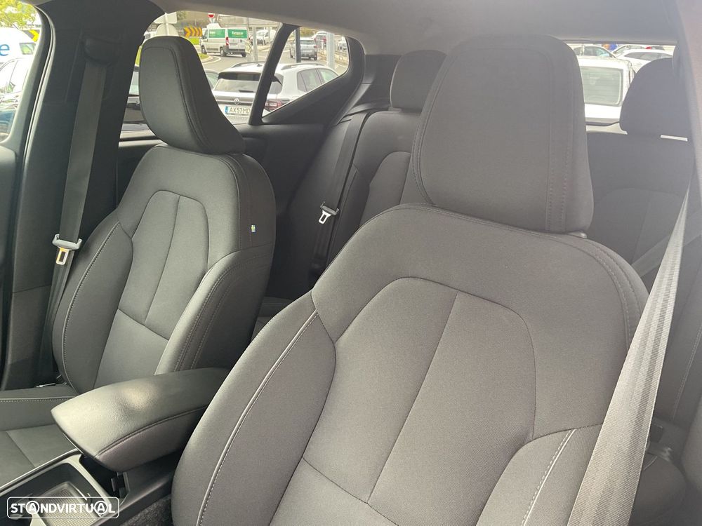 Volvo XC 40 1.5 T3 Momentum - 22