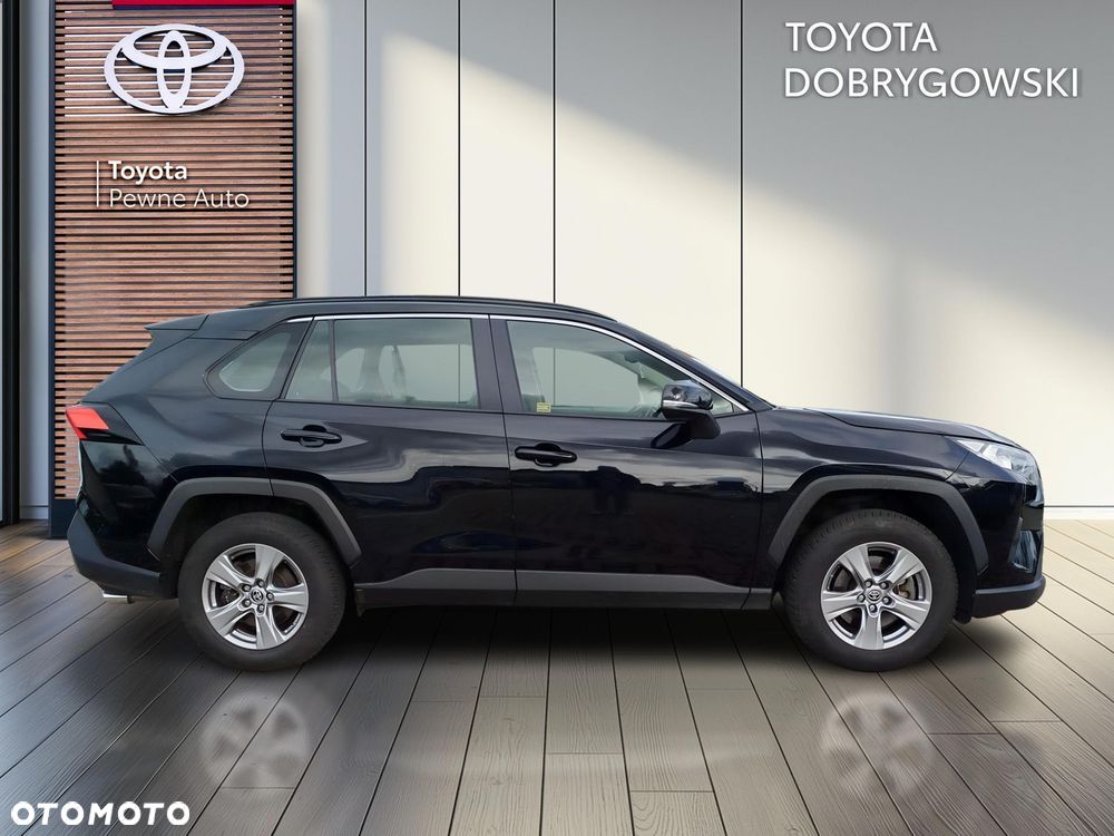 Toyota RAV4 - 6
