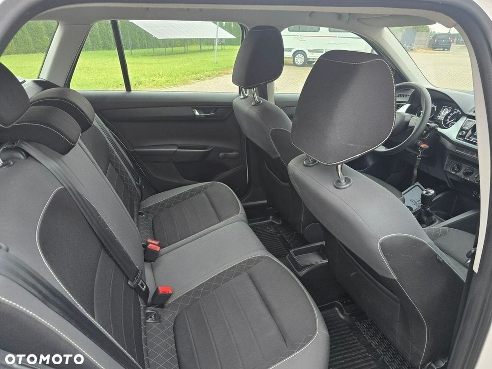 Skoda Fabia - 20