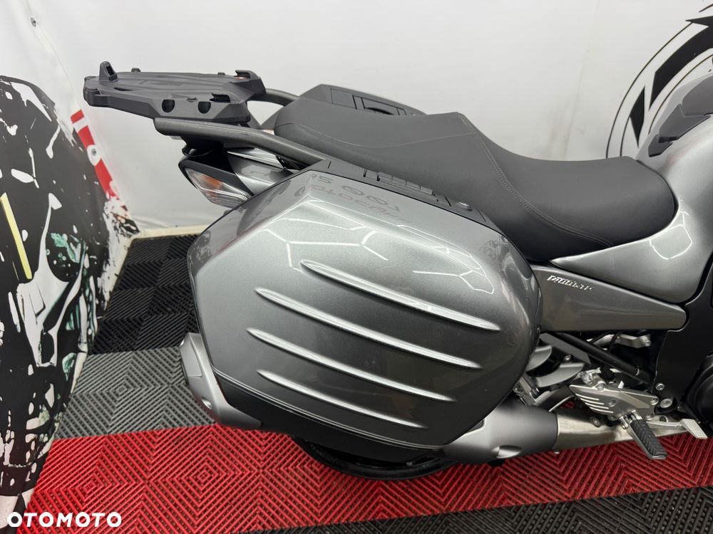 Kawasaki GTR - 32