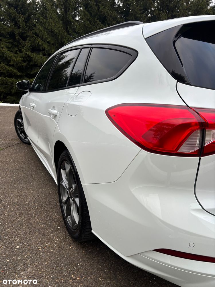 Ford Focus 1.5 EcoBlue Start-Stopp-System ST-LINE VIGNALE - 16