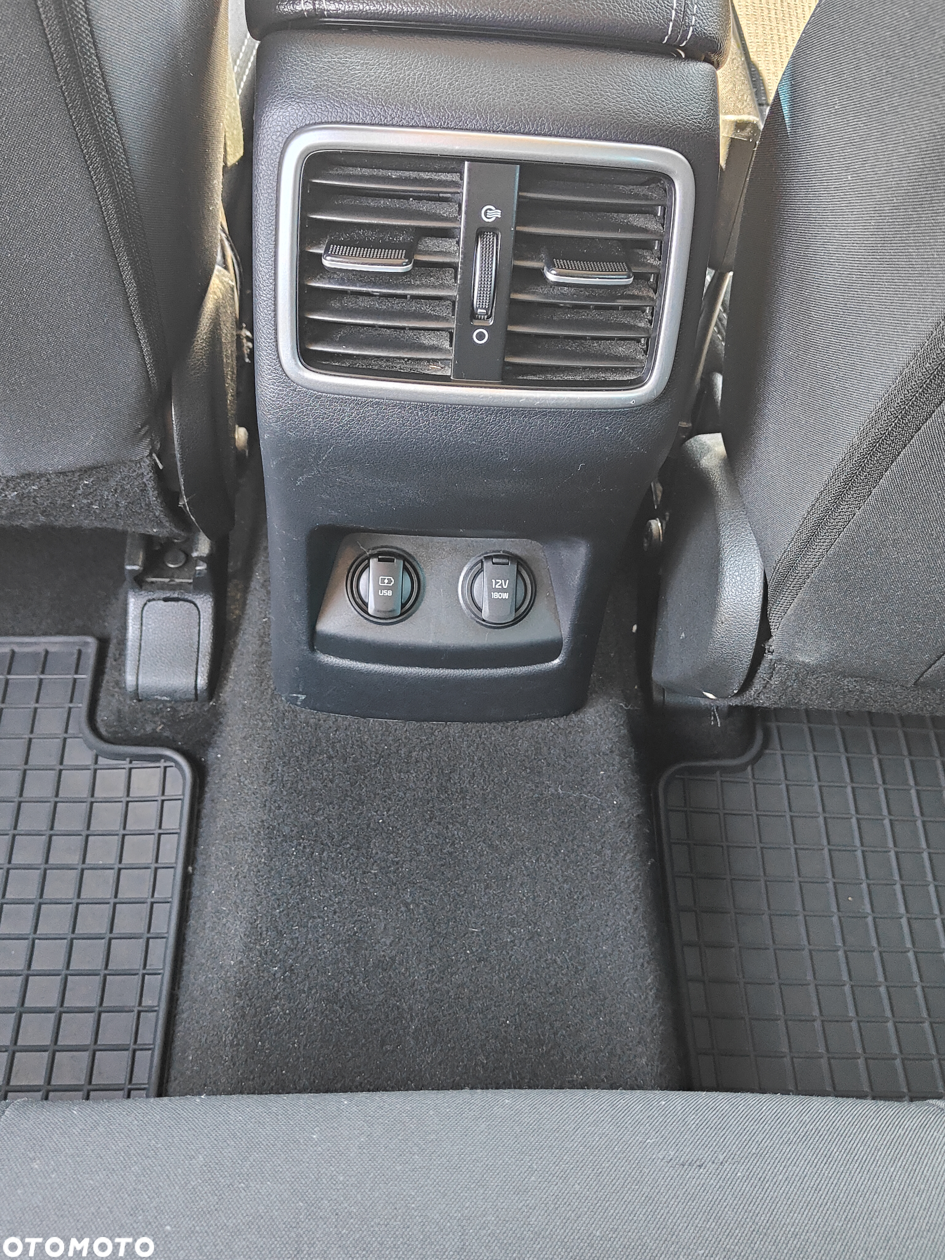Kia Sportage - 18