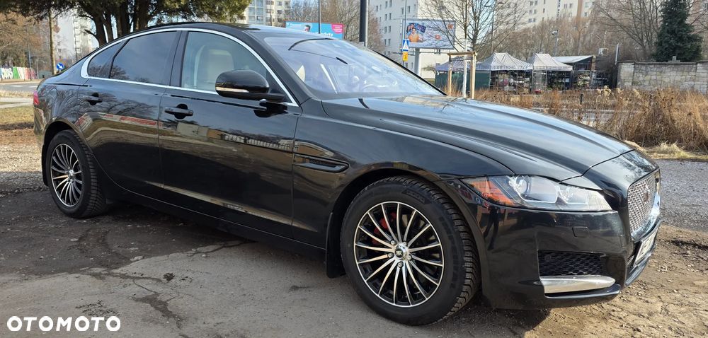 Jaguar XF 20d AWD Prestige - 1