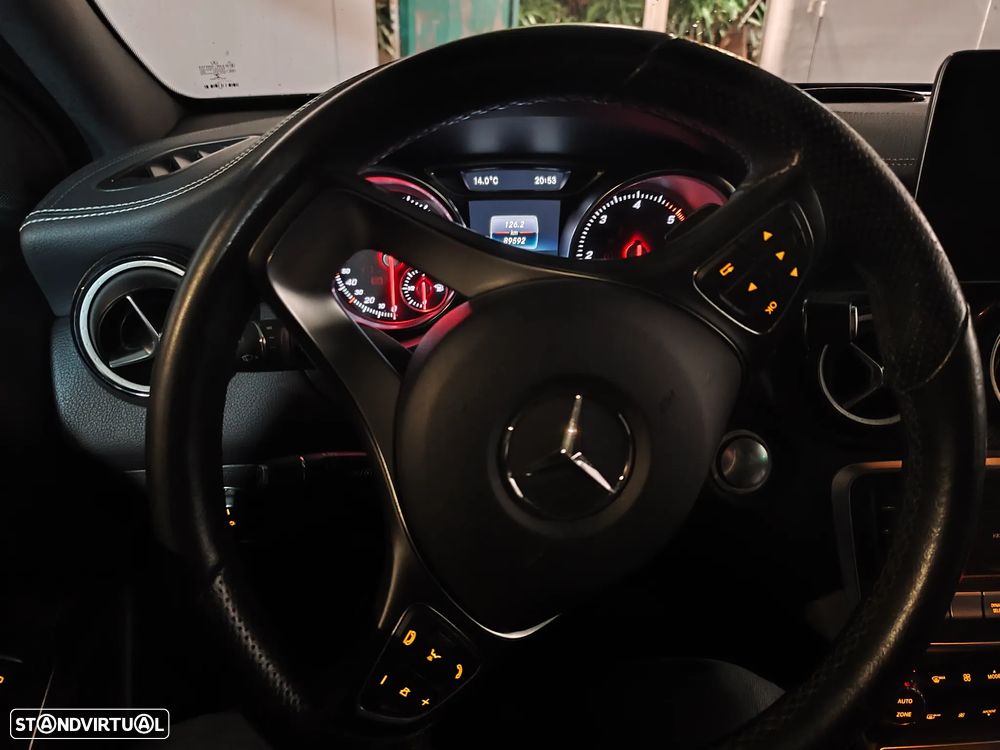 Mercedes-Benz GLA 220 d 7G-DCT AMG Line - 4