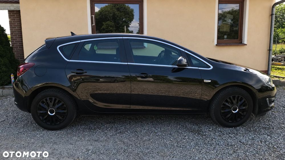 Opel Astra 1.4 T Cosmo S&S - 12