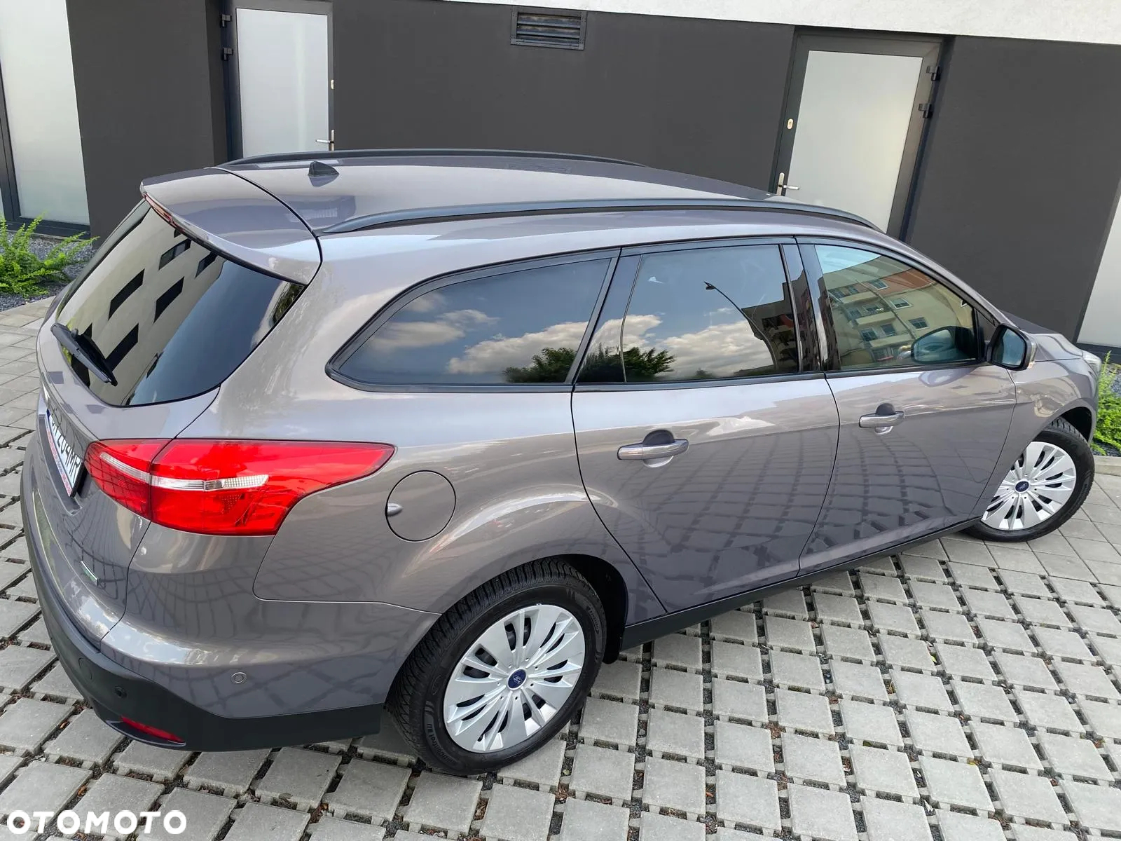 Ford Focus 1.0 EcoBoost Titanium ASS - 14