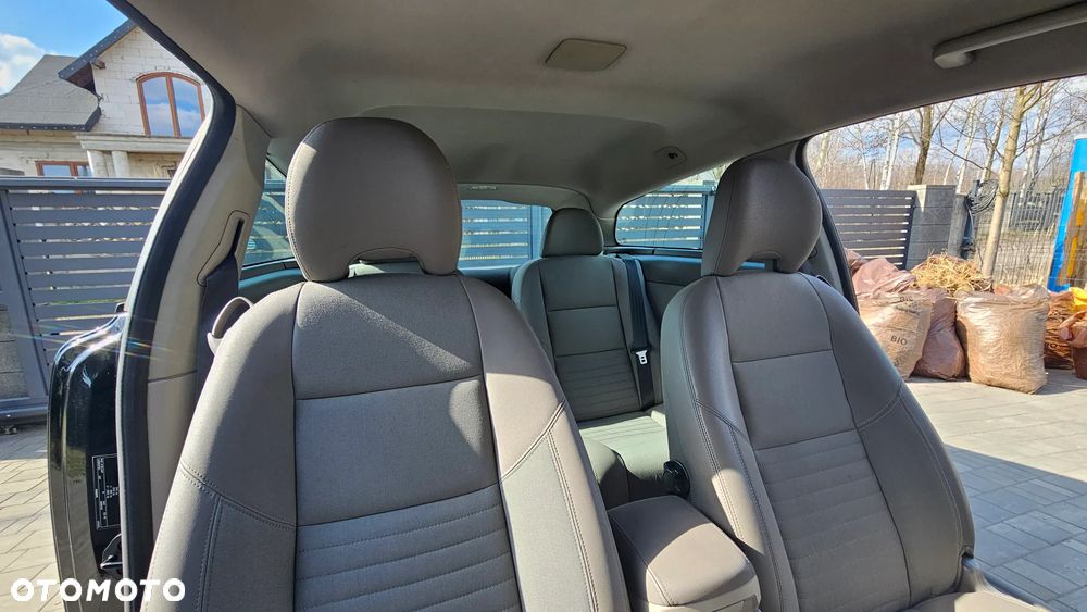 Volvo C30 2.0D Momentum - 10