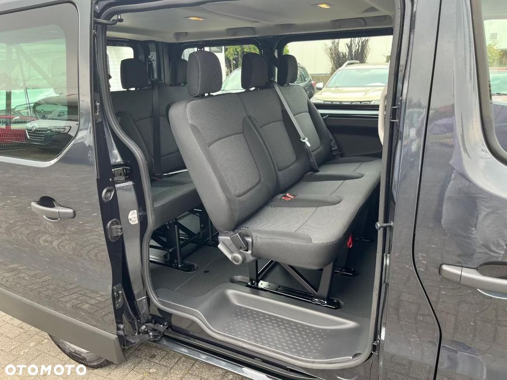 Renault Trafic - 11