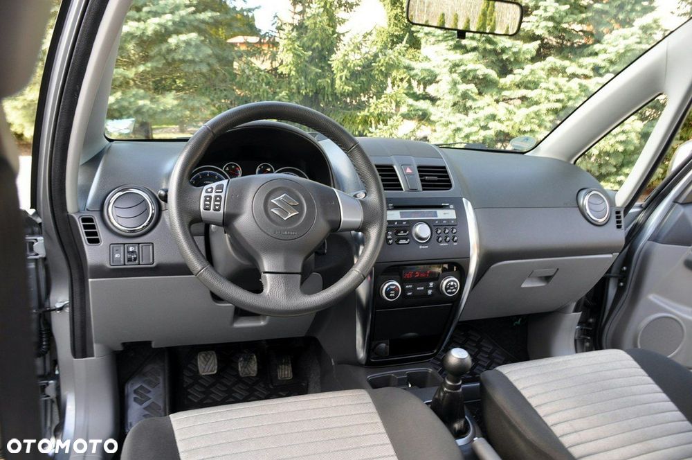 Suzuki SX4 - 29