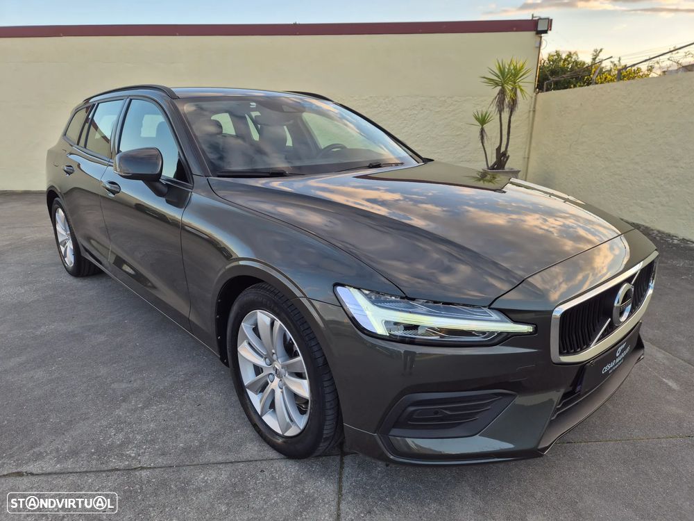 Volvo V60 2.0 D3 Momentum Plus - 10