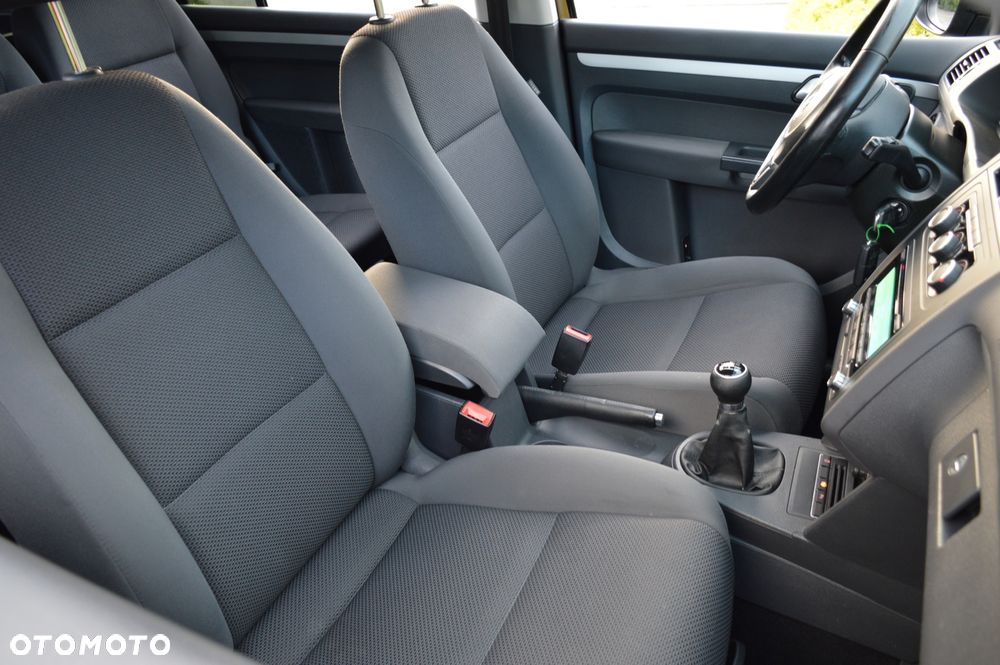 Volkswagen Touran 1.6 TDI DPF BlueMot Comfortline - 30