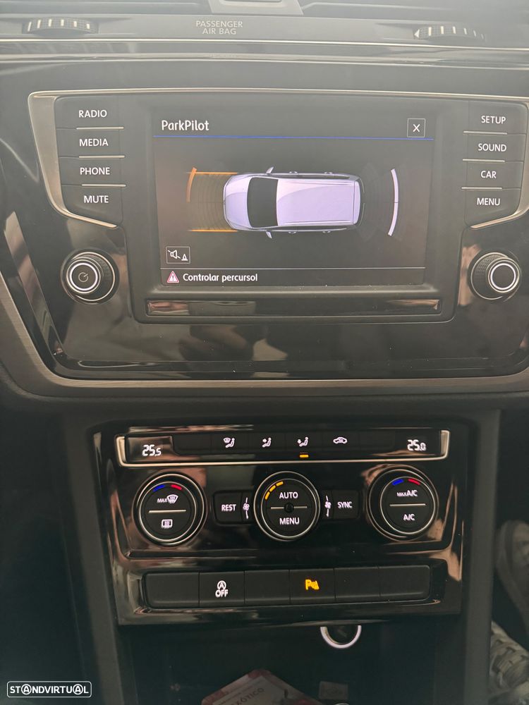 VW Touran 1.6 TDI Confortline - 27