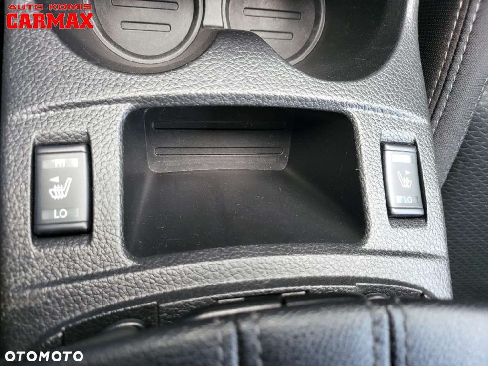 Nissan Qashqai 1.3 DIG-T N-Connecta - 23