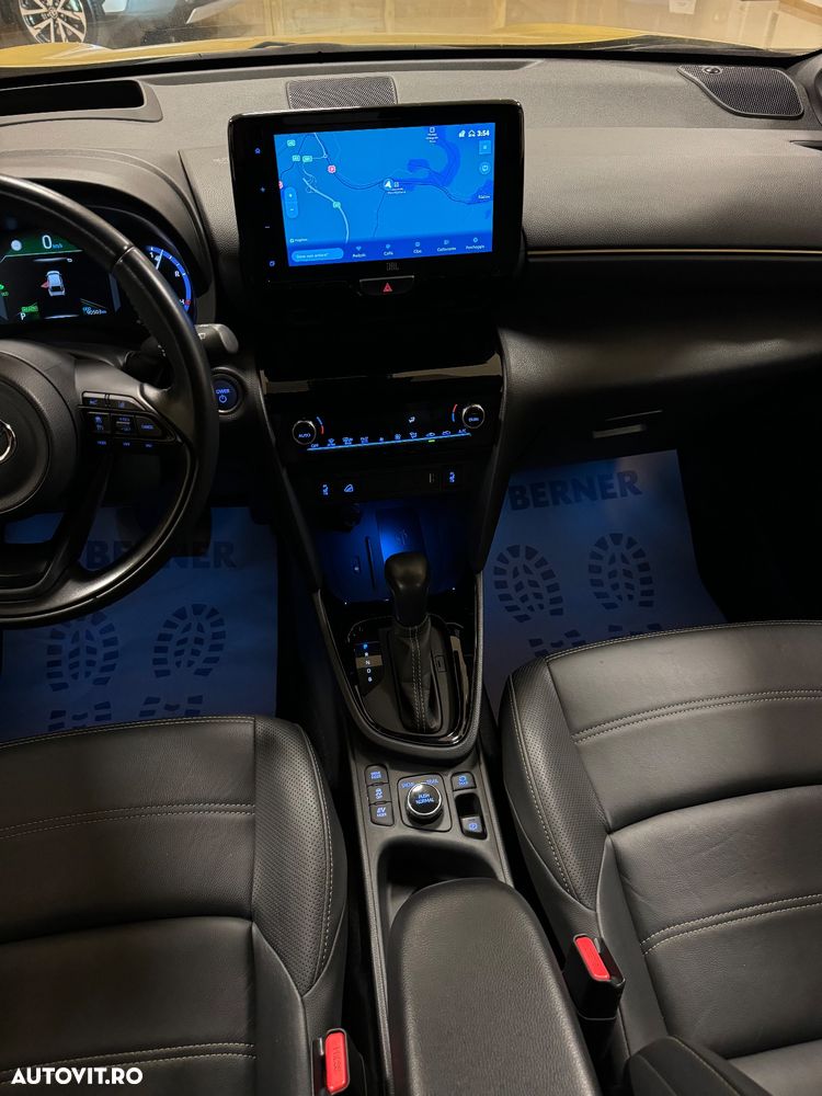Toyota Yaris - 16