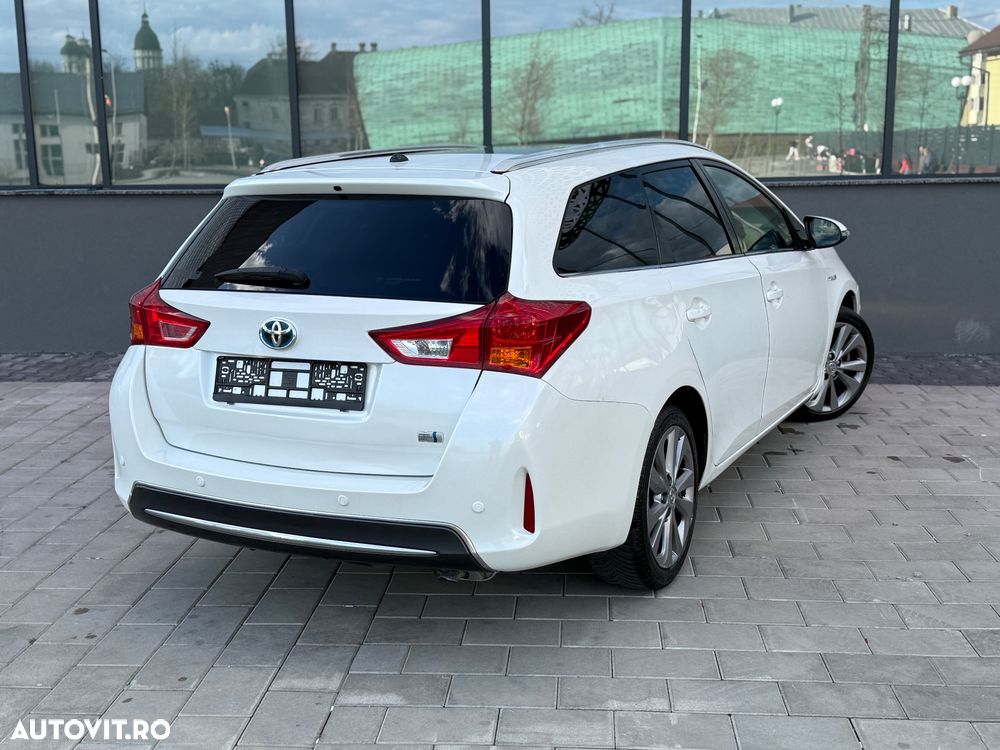 Toyota Auris 1.8 L VVT-i Luna - 14