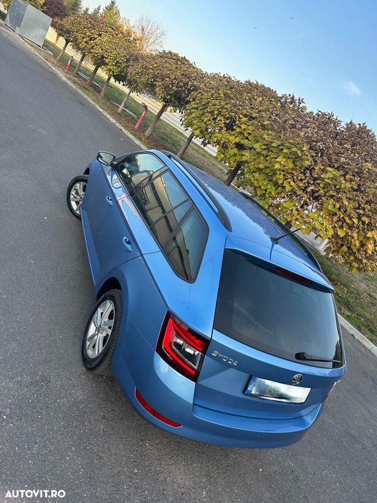 Skoda Fabia 1.0 TSI Ambition - 3