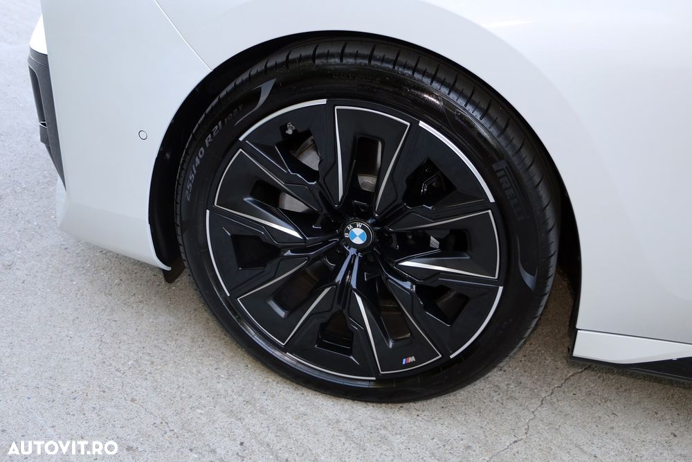 BMW Seria 7 - 17