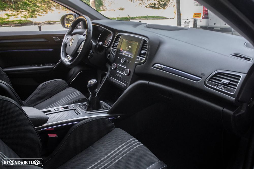Renault Mégane Sport Tourer 1.5 dCi GT Line - 22