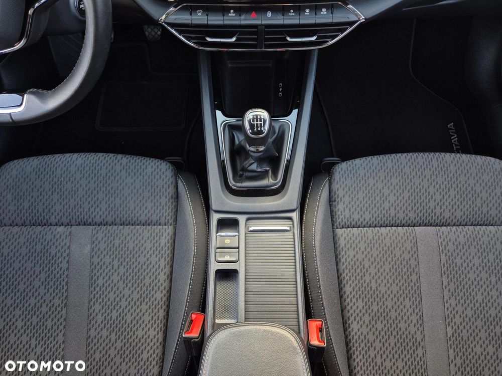 Skoda Octavia 1.5 TSI ACT Style - 17