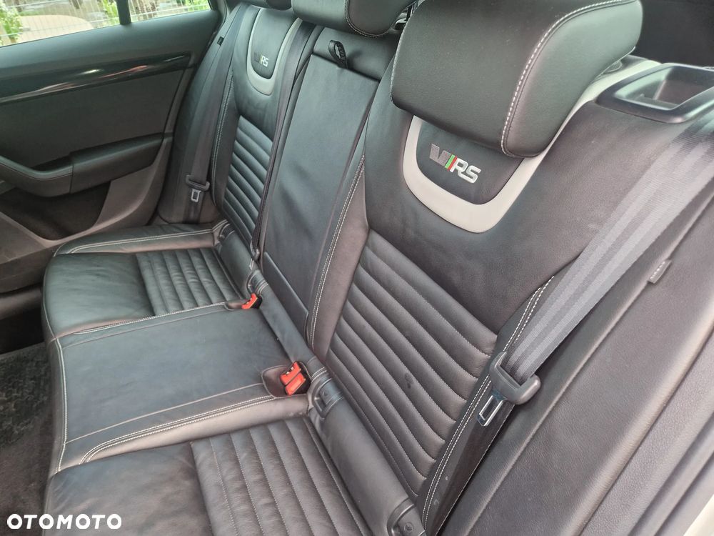 Skoda Octavia 2.0 TSI DSG RS 230 - 10