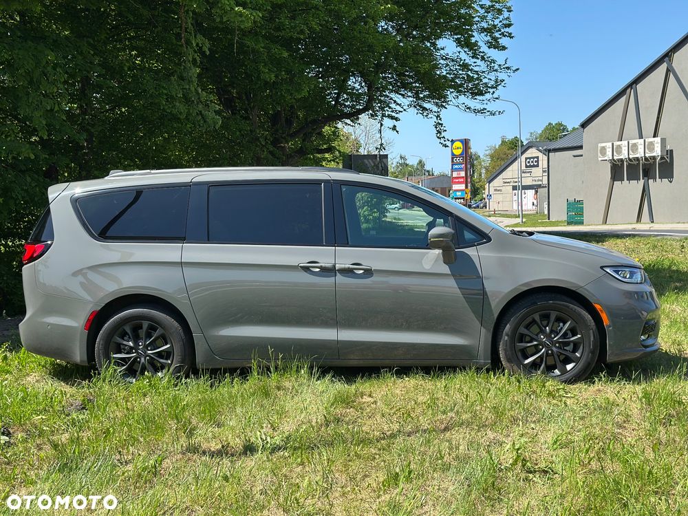 Chrysler Pacifica - 6
