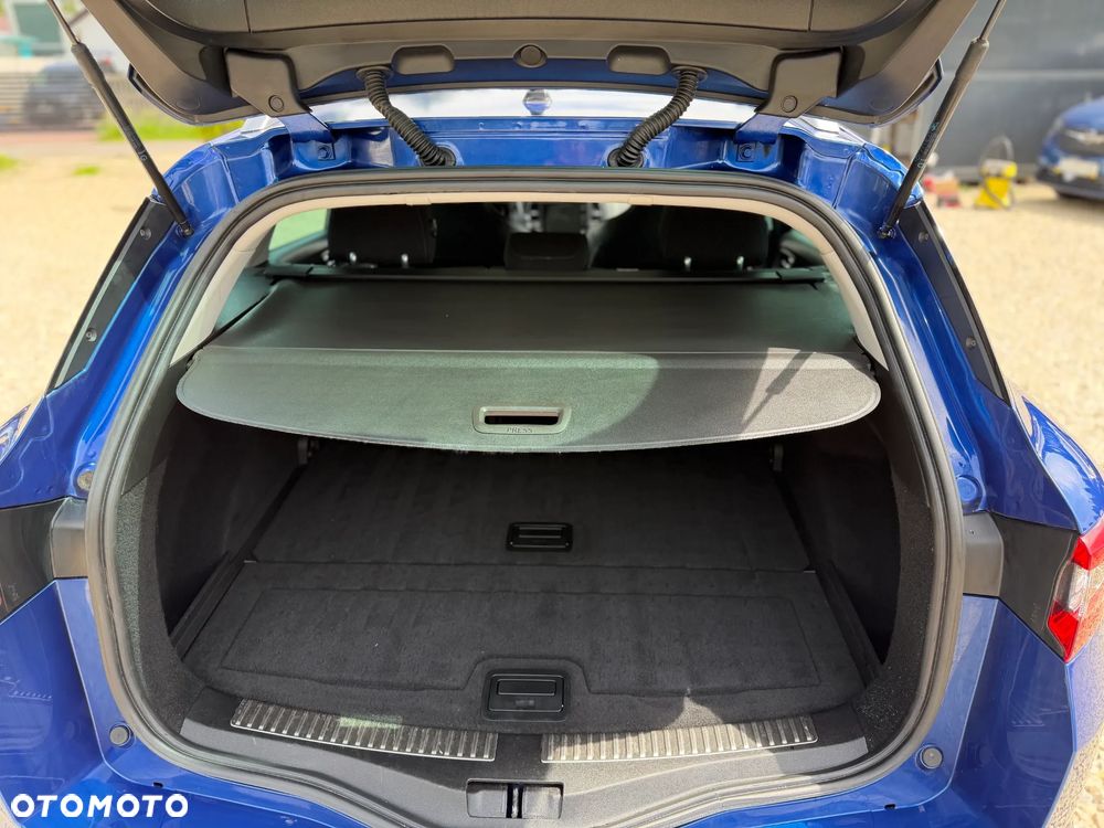 Renault Megane 1.6 TCe GT EDC - 10