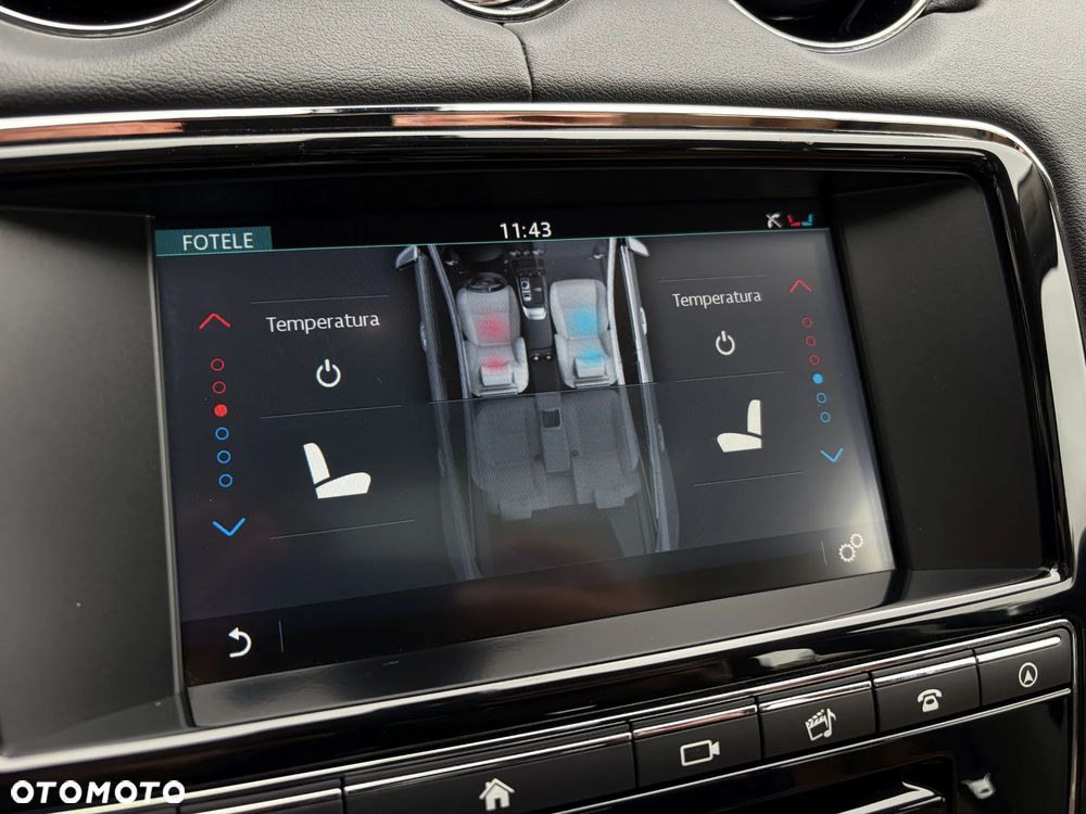 Jaguar XJ 3.0 D V6 Premium Luxury - 31