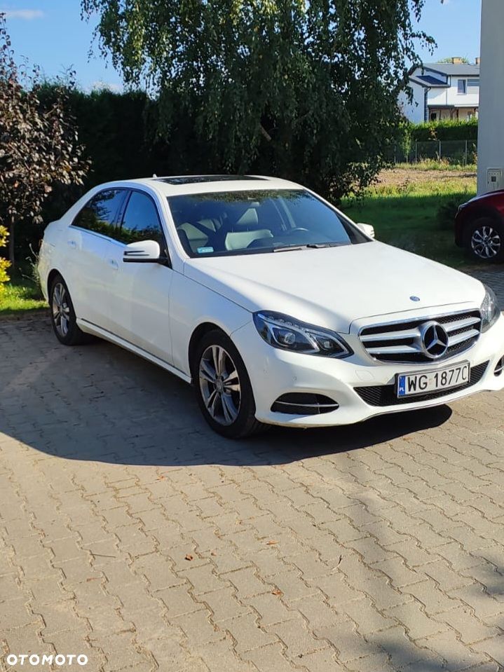 Mercedes-Benz Klasa E 220 BlueTEC 4-Matic Classic - 35