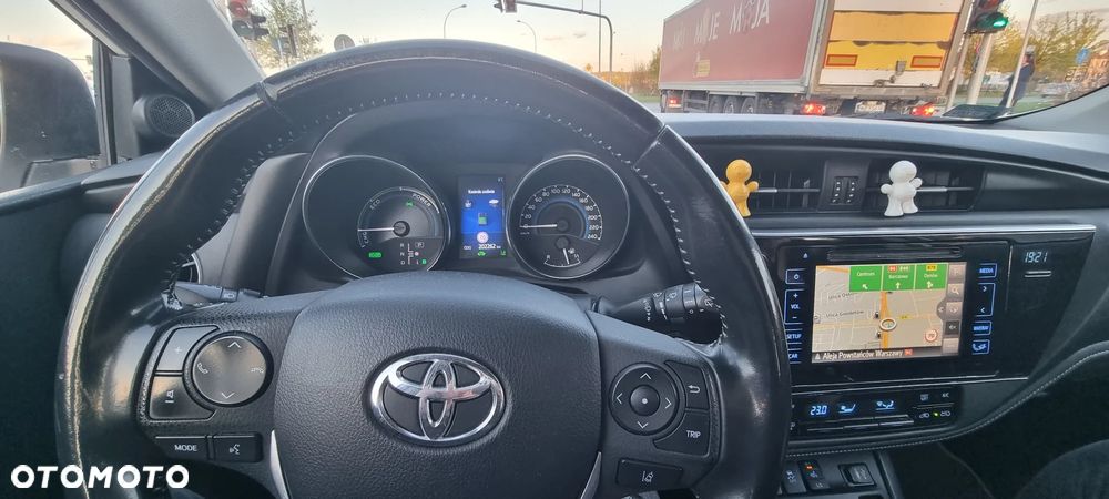 Toyota Auris Hybrid 135 Prestige - 7