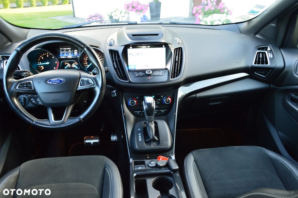 Ford Kuga 2.0 TDCi AWD ST-Line Black - 23
