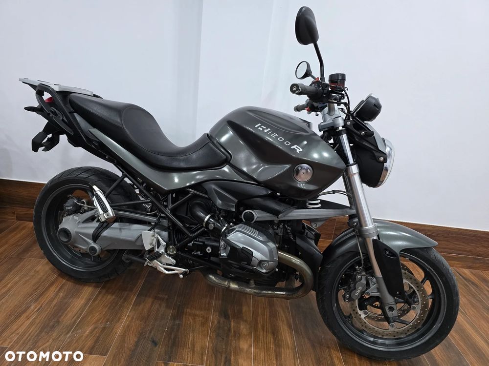 BMW R - 1