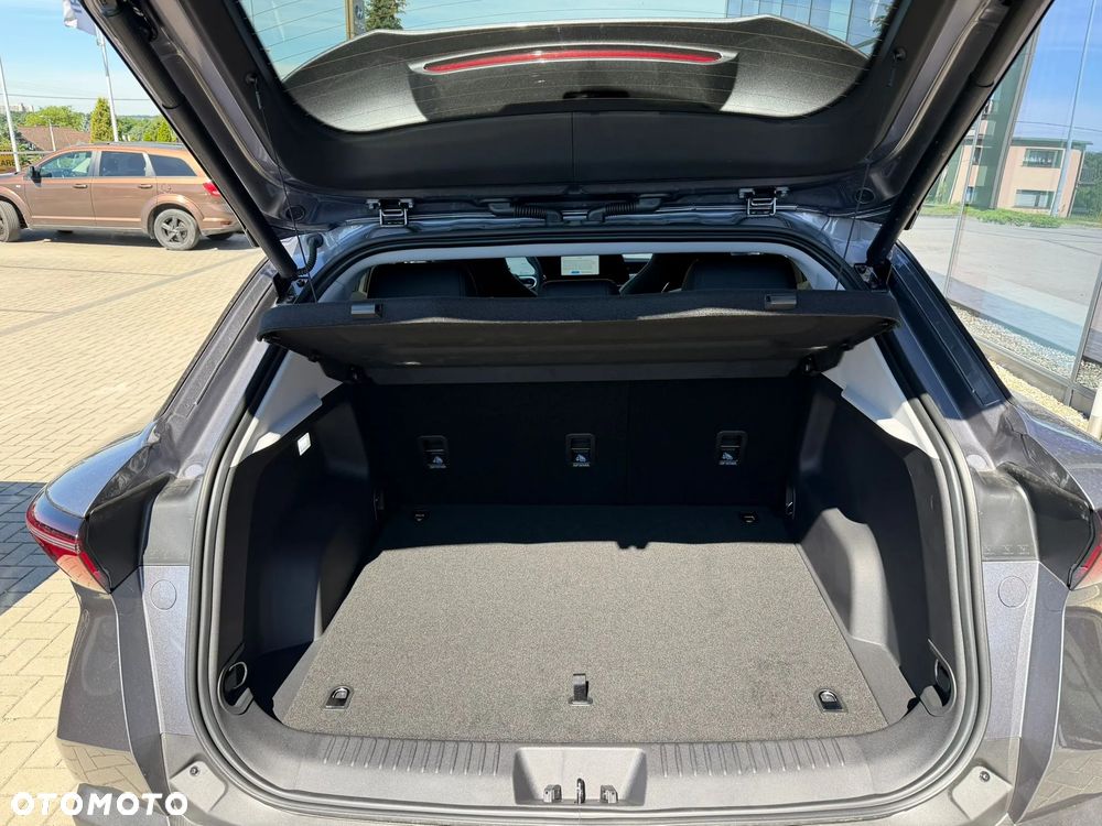 Omoda 5 1.5 T-GDI Hybrid Premium DHT - 8