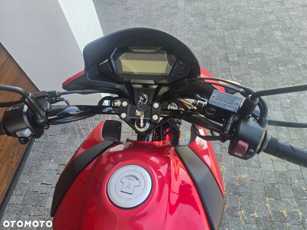 Honda CBF - 11