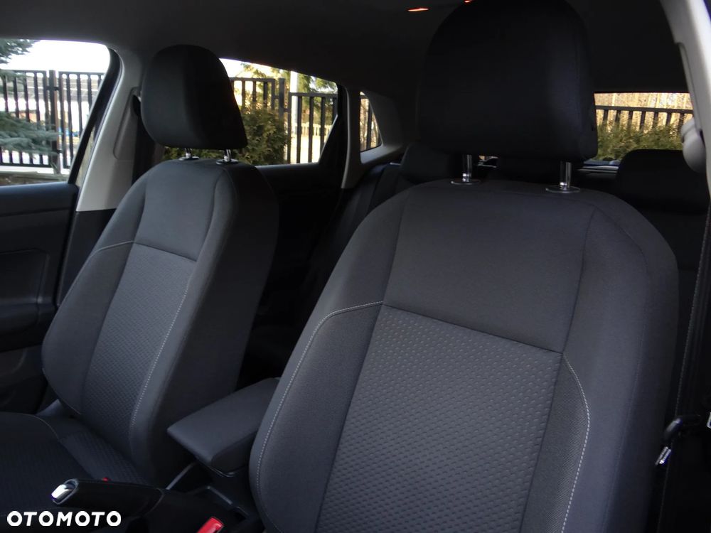 Volkswagen Polo 1.6 TDI SCR Comfortline - 20