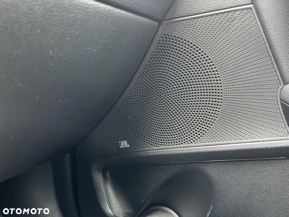 Kia XCeed 1.5 T-GDI Business Line DCT - 25