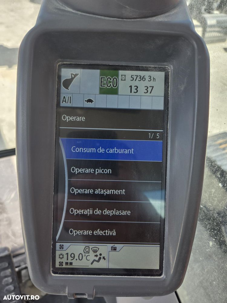 Hitachi ZX250LCN-6, 2019, 5.737h, CUPLA RAPIDA, cupa 1,55mc, inst picon, inst rotire, camera spate si laterale, latime 2,99m, ad sapare 7m, 3 pompe hidr HITACHI, consum 11,8l/h, lant 80% ok, ridica 16t, posibil leasing 3 ani-PROMOTIE 89.900 EUR+Tva - 26