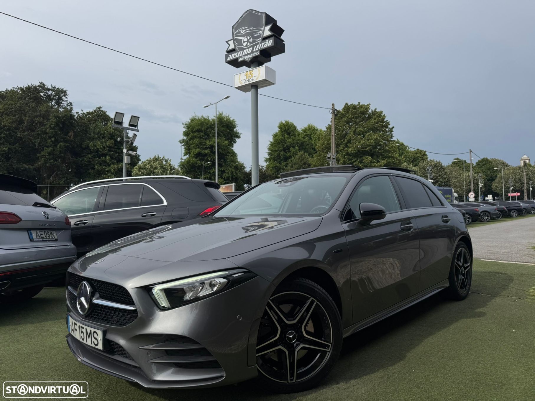 Mercedes-Benz A 250 e AMG Line - 1